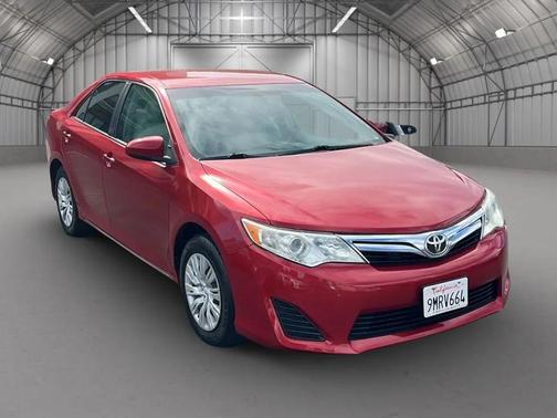 2014 Toyota Camry Hybrid LE