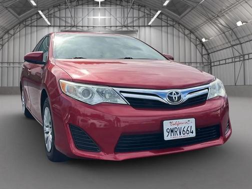 2014 Toyota Camry Hybrid LE