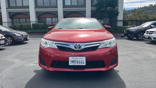 2014 Toyota Camry Hybrid LE