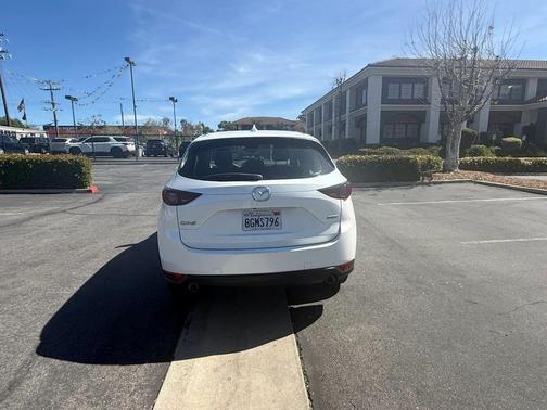 2018 Mazda CX-5 Sport