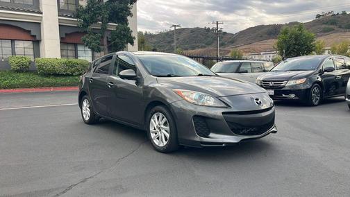 2013 Mazda Mazda3 i Touring