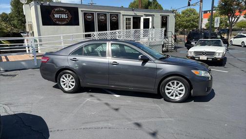 2011 Toyota Camry XLE