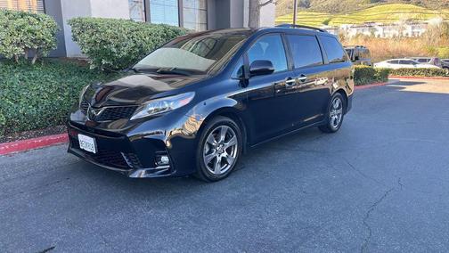 2018 Toyota Sienna SE