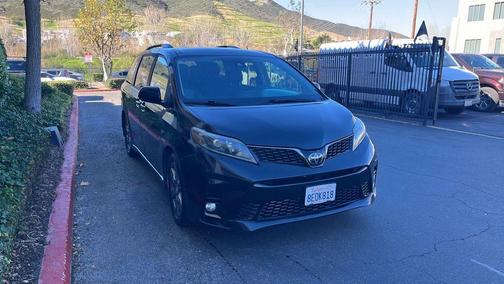 2018 Toyota Sienna SE