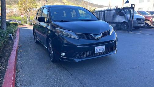 2018 Toyota Sienna SE