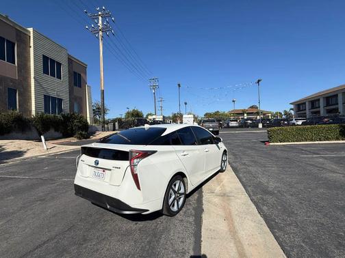 2016 Toyota Prius Two Eco