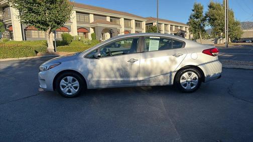 Silky Silver 2018 Kia Forte LX