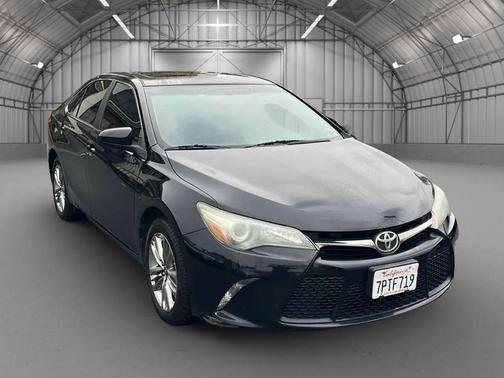 2016 Toyota Camry SE