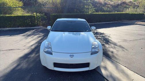 Pikes Peak White 2004 Nissan 350Z Enthusiast
