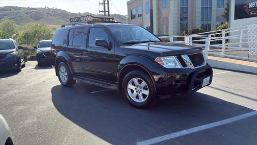Black 2011 Nissan Pathfinder SV