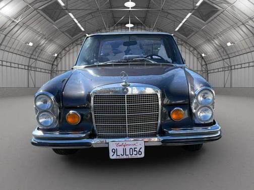 1968 Mercedes-Benz 280SE Base