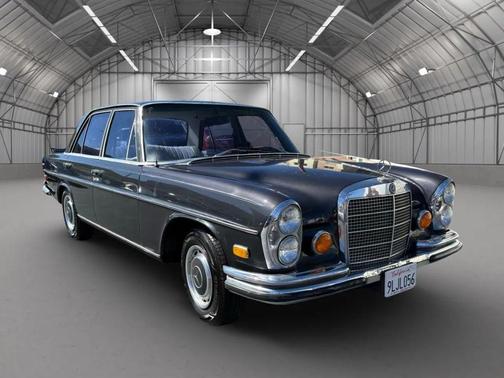 1968 Mercedes-Benz 280SE Base