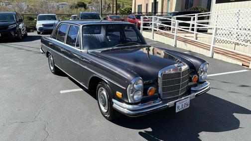 1968 Mercedes-Benz 280SE Base