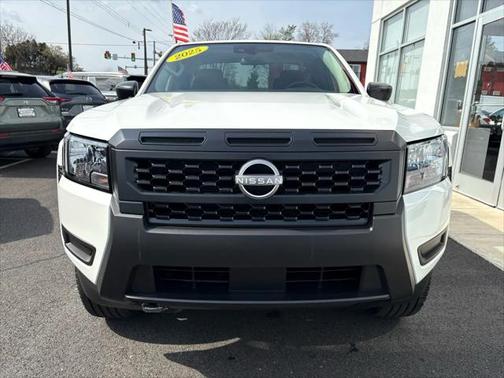 2025 Nissan Frontier S