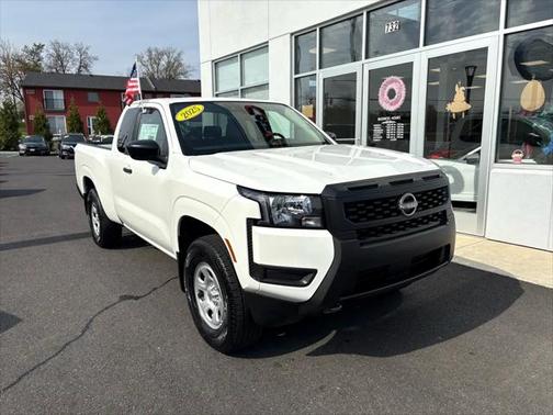 2025 Nissan Frontier S