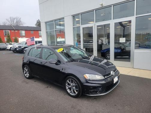 2017 Volkswagen Golf R 2.0T Manual