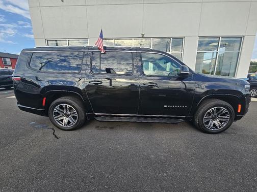 2023 Jeep Wagoneer L Series II 4x4