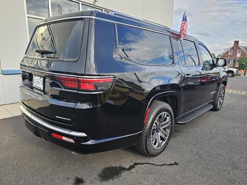 2023 Jeep Wagoneer L Series II 4x4