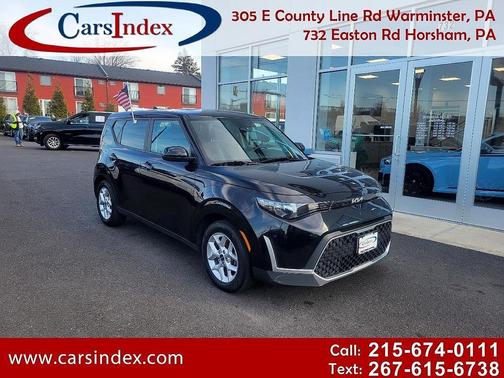 Fusion Black 2023 Kia Soul LX