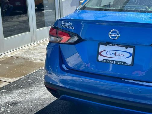 2021 Nissan Versa 1.6 SV