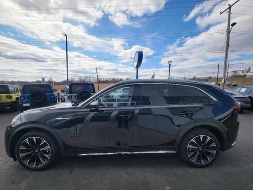 2024 Mazda CX-90 PHEV Premium