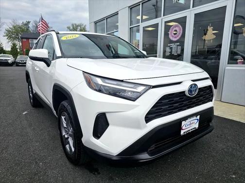 2022 Toyota RAV4 Hybrid XLE