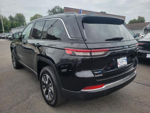 2023 Jeep Grand Cherokee 4xe Base