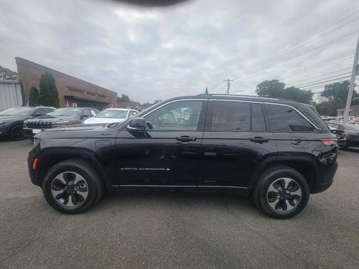 2023 Jeep Grand Cherokee 4xe Base