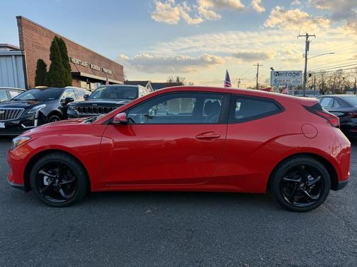 2020 Hyundai Veloster 2
