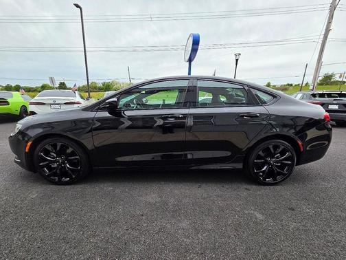 Black Clearcoat 2015 Chrysler 200 S