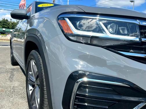2022 Volkswagen Atlas Cross Sport 2.0T SEL