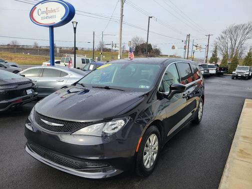 2021 Chrysler Voyager L