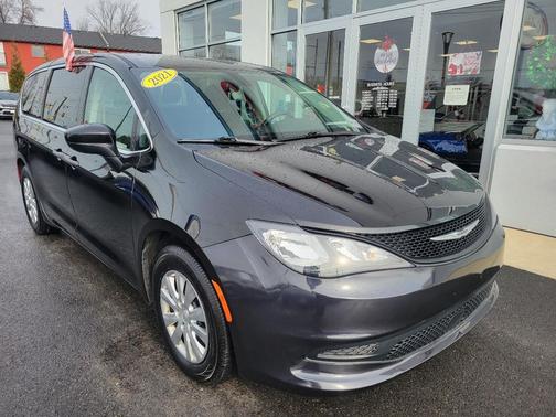 2021 Chrysler Voyager L