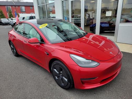 2022 Tesla Model 3 Standard Range