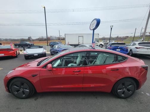 2022 Tesla Model 3 Standard Range