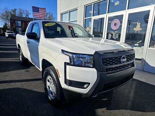 2025 Nissan Frontier S