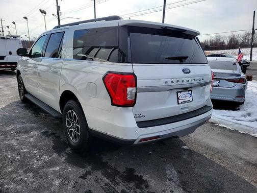2024 Ford Expedition Max XLT
