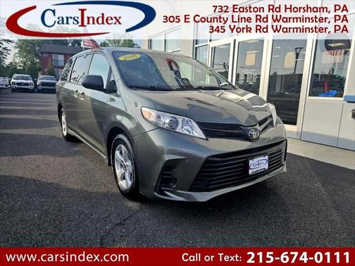 2020 Toyota Sienna SE