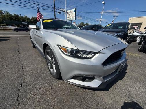 2015 Ford Mustang V6
