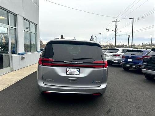 2021 Chrysler Pacifica Hybrid Touring L