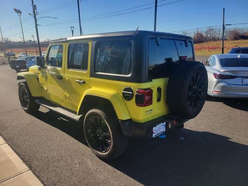 2022 Jeep Wrangler Unlimited 4xe Sahara