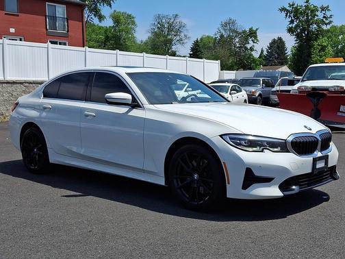 White 2019 BMW 330 xDrive