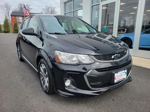 2020 Chevrolet Sonic FWD Hatchback LT 5-Door