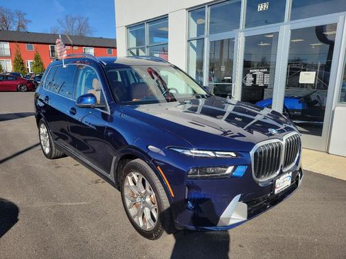 2024 BMW X7 xDrive40i