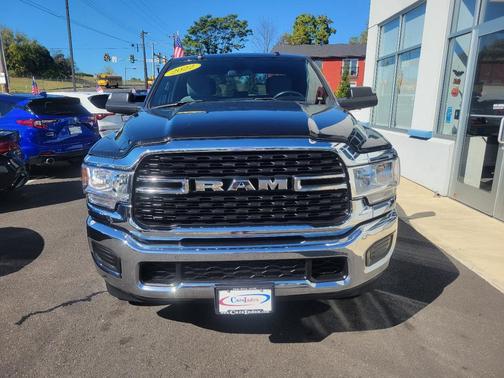2022 RAM 2500 Big Horn Crew Cab 4x4 6'4' Box