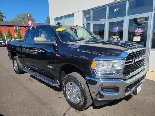 2022 RAM 2500 Big Horn Crew Cab 4x4 6'4' Box