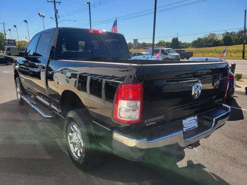 2022 RAM 2500 Big Horn Crew Cab 4x4 6'4' Box