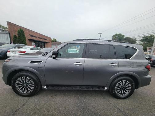 2022 Nissan Armada SL 2WD