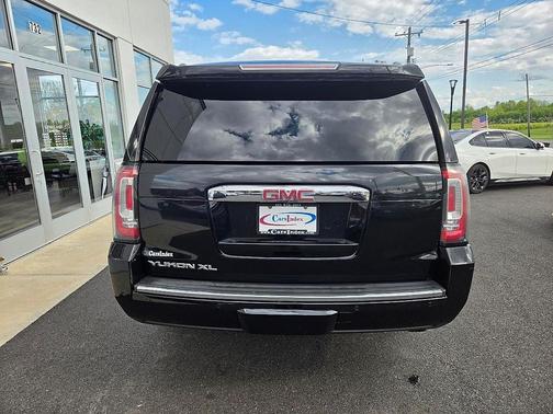 Onyx Black 2018 GMC Yukon XL Denali