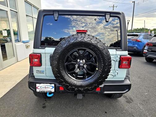 2024 Jeep Wrangler 4xe Willys